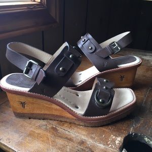 EUC - Frye Sandals sz 6. Leather. Worn once.